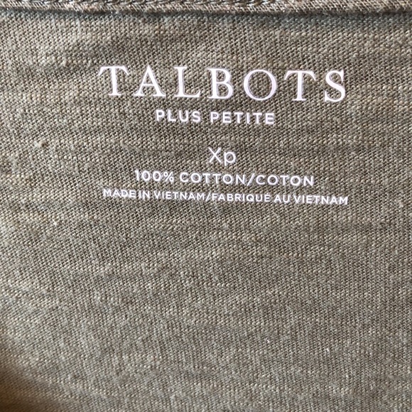 NWT V-Neck Short-Sleeve Tee Petite Plus Size X Olive Green - Picture 3 of 6